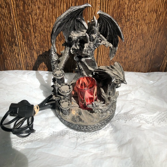 Electric Dragon Oil Warmer - Polyresin Dual Dragons & Castle - Candle Burner - Picture 1 of 5